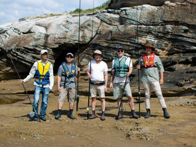 Rock fishermen wearing lifejackets. Photo courtesy of NSW Department of Justice.