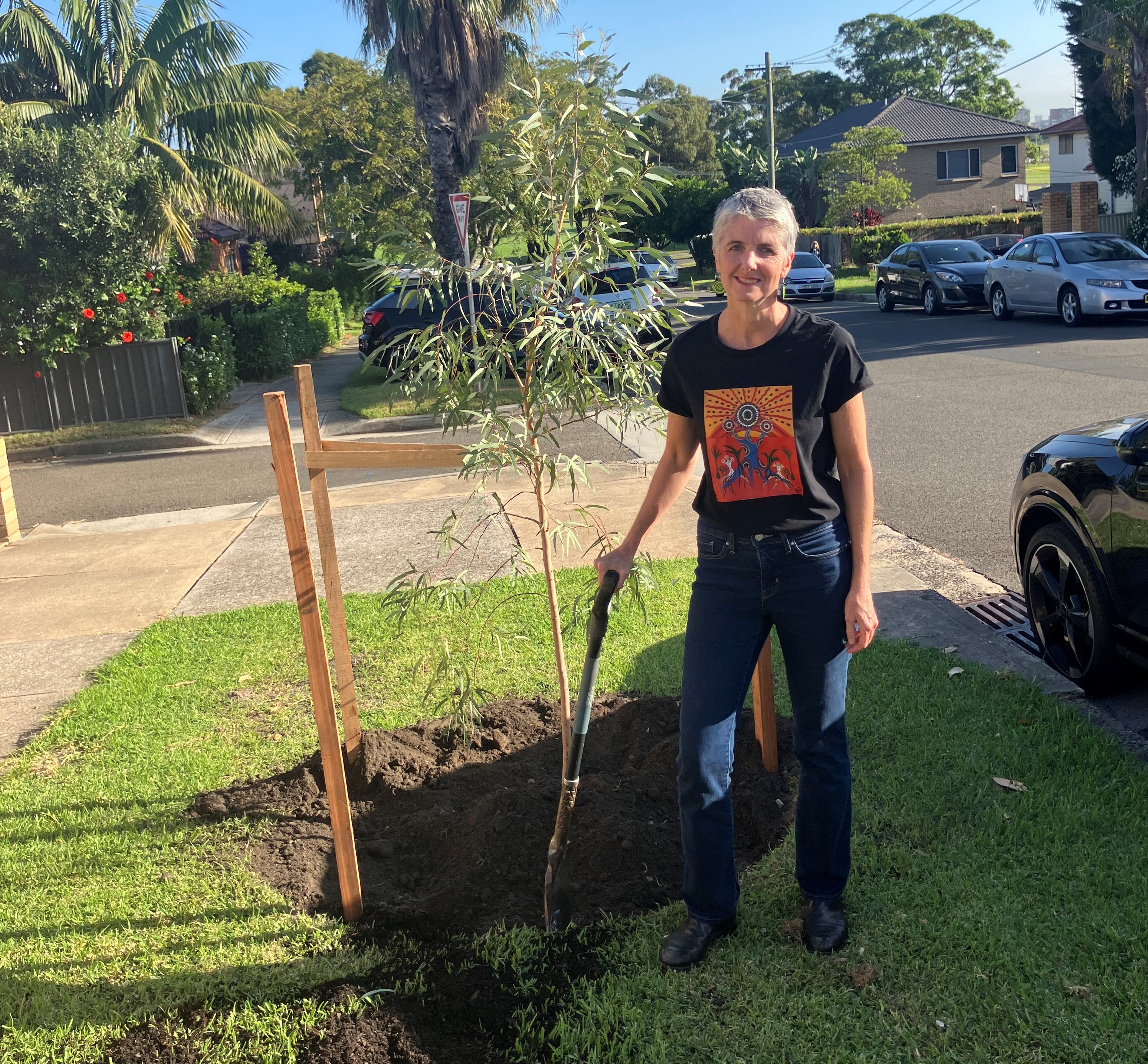 Image of RCC Mayor Philipa Veitch planting a eucalyptus tree